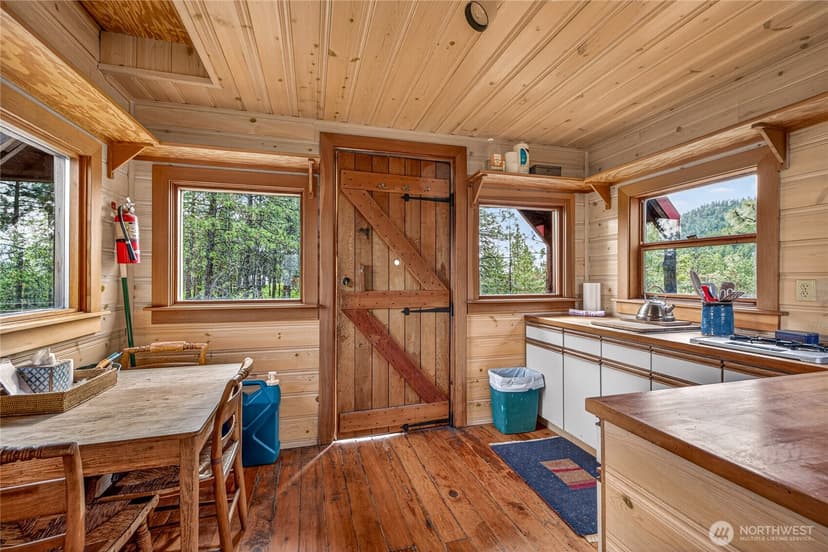 Property photo for 329 First Grade Road, Leavenworth photo 16