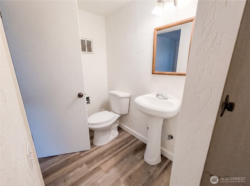 Property photo for 494 Inlet Avenue NW, Ocean Shores photo 12