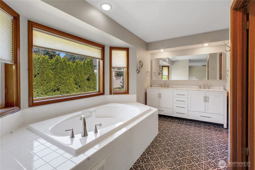 Property photo for 5514 79th Avenue Ct W, University Place photo 17