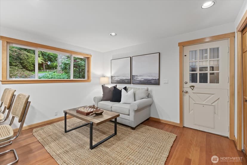 Property photo for 1555 Wildwood Boulevard SW, Issaquah photo 14