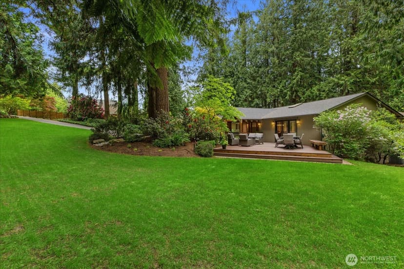 Property photo for 1555 Wildwood Boulevard SW, Issaquah photo 32