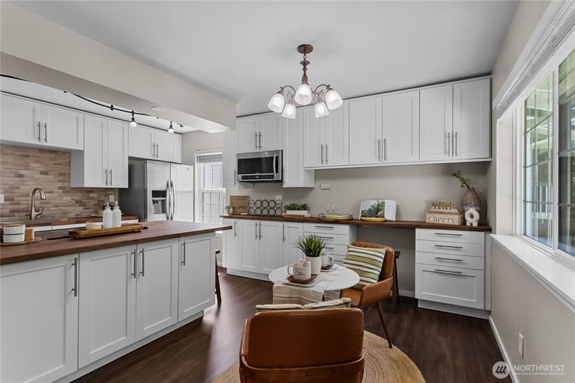 Property photo for 1830 S 336th Street #H201, Federal Way photo 4