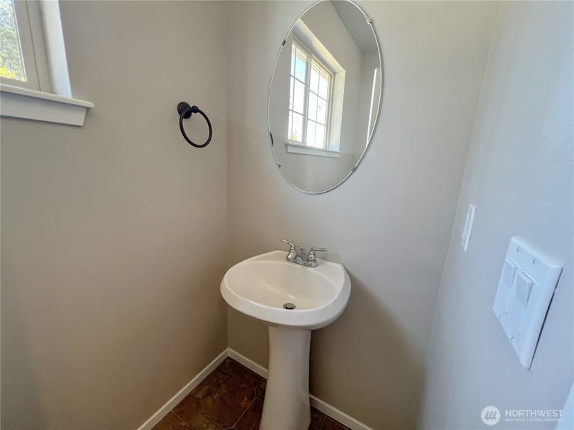 Property photo for 211 Broadway Street, Cle Elum photo 9