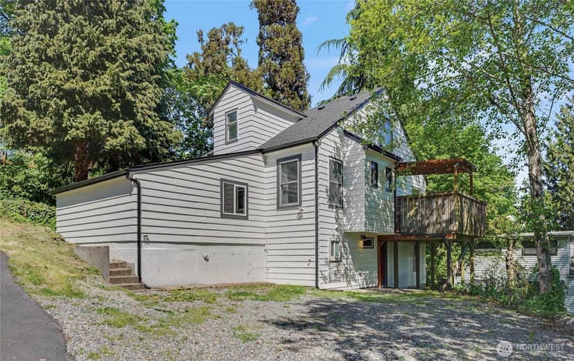 Property photo for 10106 16th Avenue S, Seattle photo 32