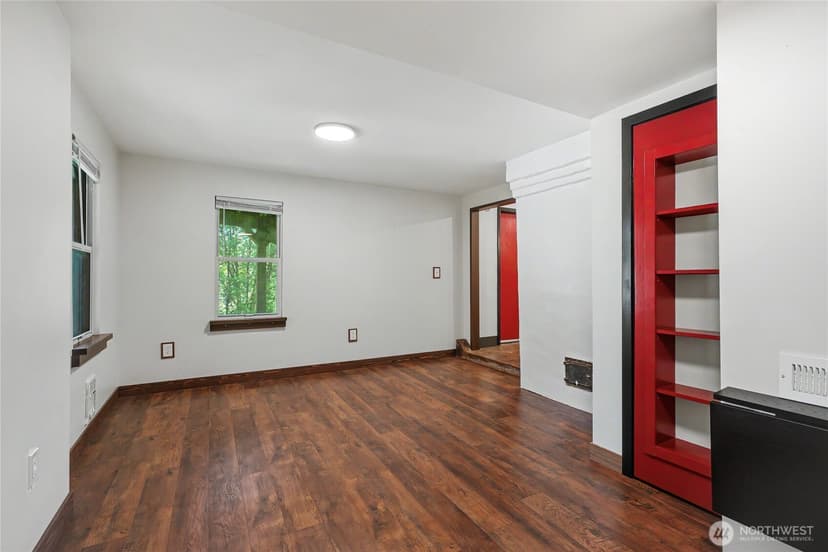 Property photo for 10106 16th Avenue S, Seattle photo 25