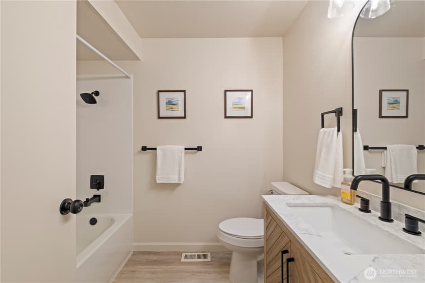 Property photo for 17534 161st Avenue SE, Renton photo 13