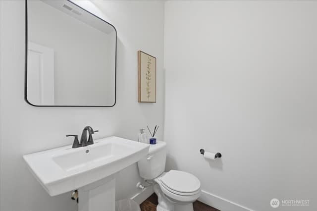Property photo for 9330 Templeton Avenue SE, Snoqualmie photo 4