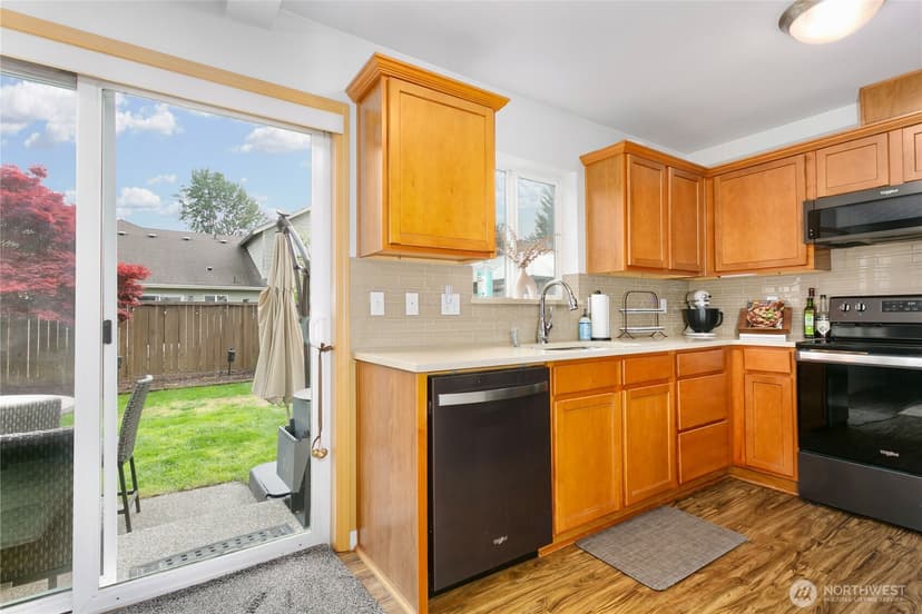 Property photo for 6336 Park Street E, Fife photo 10