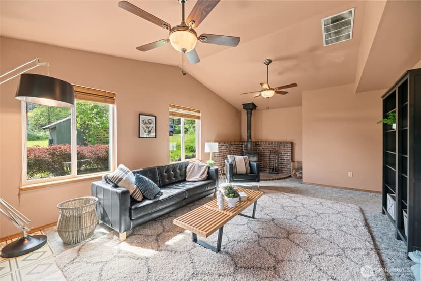 Property photo for 30911 NE 200th Street, Duvall photo 14
