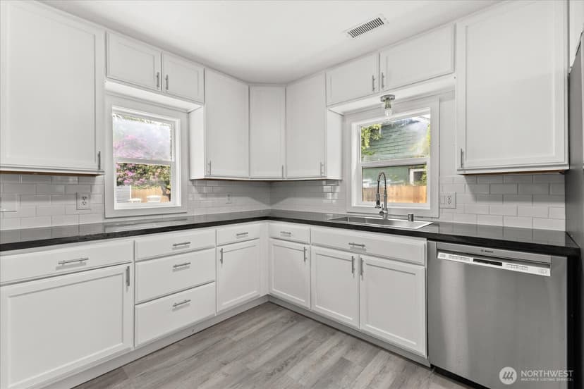 Property photo for 335 N Madison, Monroe photo 14