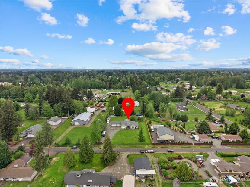 Property photo for 12108 40th Avenue E, Tacoma photo 6