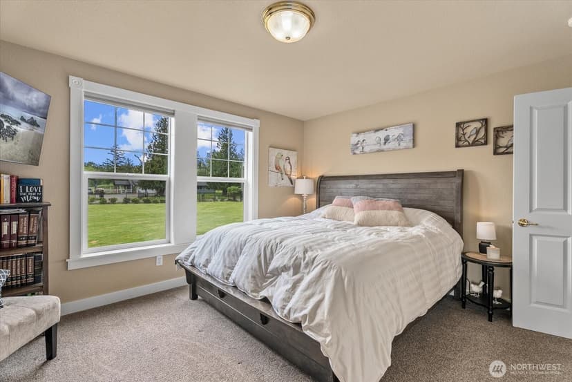 Property photo for 12108 40th Avenue E, Tacoma photo 25