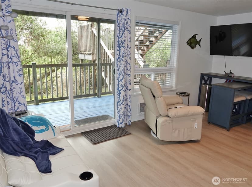 Property photo for 865 Cuddy Court NW #106, Ocean Shores photo 2