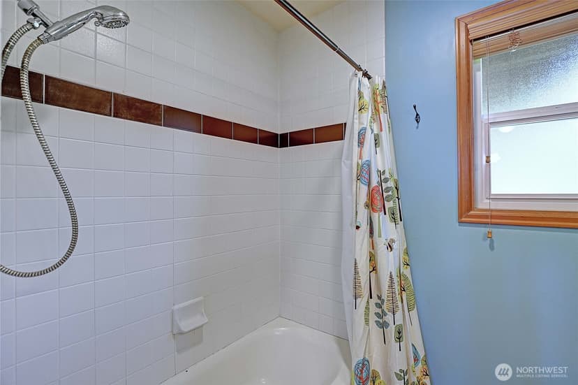 Property photo for 14931 W Lake Goodwin Road, Stanwood photo 18