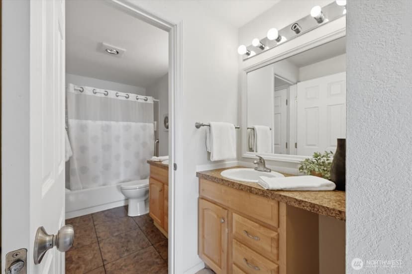 Property photo for 4893 76th Street SW #E203, Mukilteo photo 17