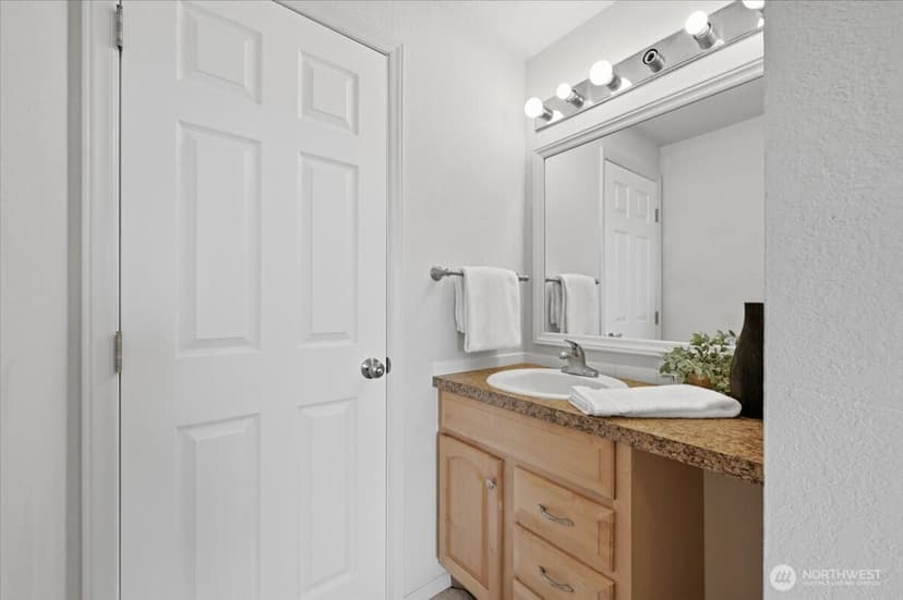 Property photo for 4893 76th Street SW #E203, Mukilteo photo 16