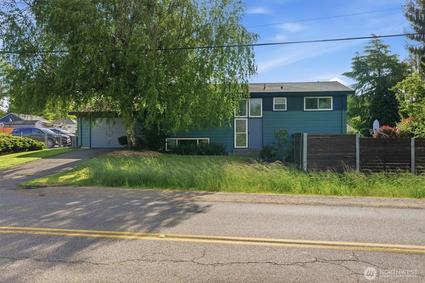 Property photo for 14804 12th Avenue SW, Burien photo 2