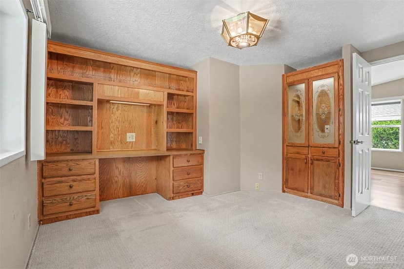 Property photo for 905 243rd Street SW, Bothell photo 18