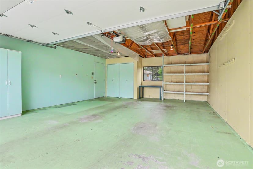 Property photo for 905 243rd Street SW, Bothell photo 38