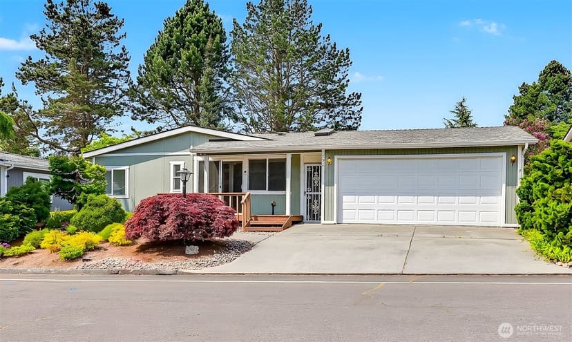 Property photo for 905 243rd Street SW, Bothell photo 37