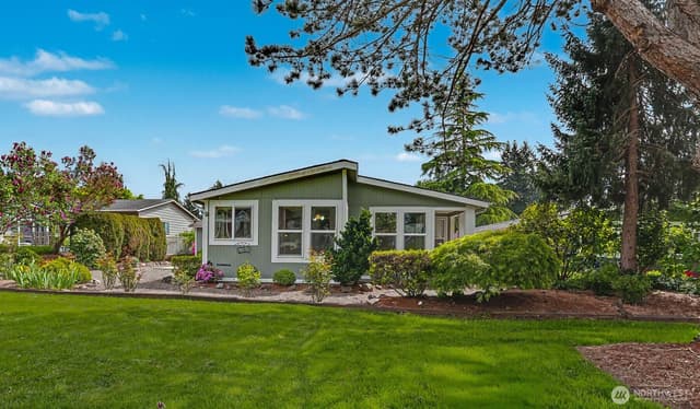 Property photo for 905 243rd Street SW, Bothell