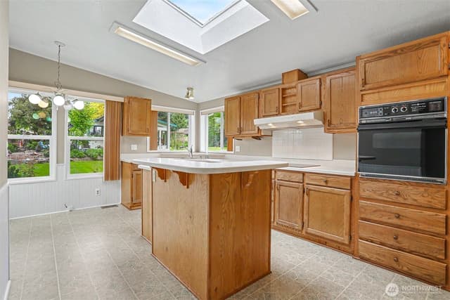 Property photo for 905 243rd Street SW, Bothell photo 5
