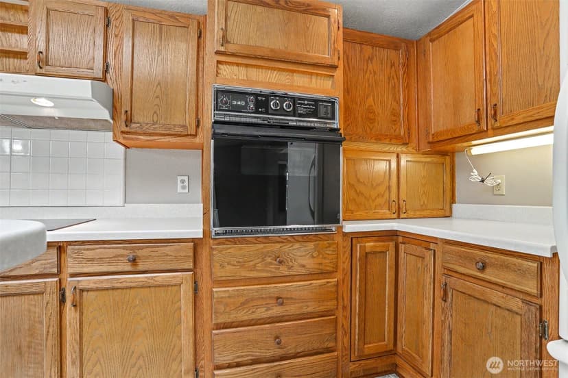Property photo for 905 243rd Street SW, Bothell photo 6