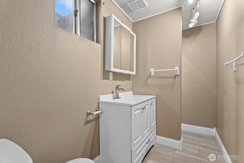 Property photo for 6119 209th Street NE, Arlington photo 17