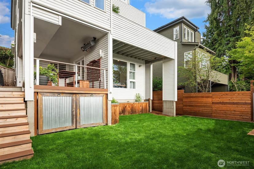 Property photo for 3309 37th Place S, Seattle photo 33
