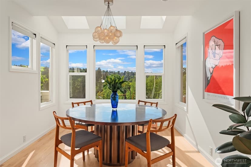 Property photo for 3309 37th Place S, Seattle photo 13