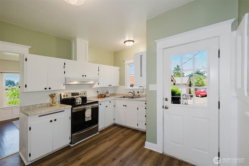 Property photo for 1922 4th Street, Bremerton photo 18