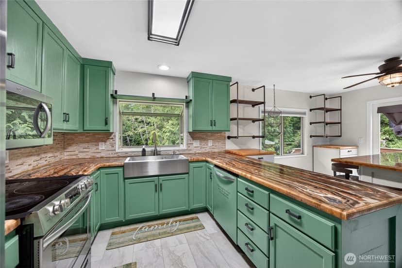 Property photo for 19010 114th Place SE, Snohomish photo 8