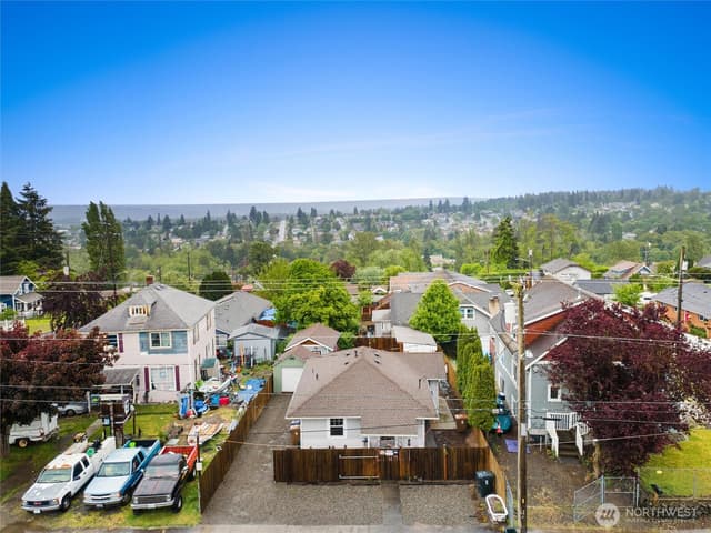 Property photo for 3561 E M Street, Tacoma photo 4