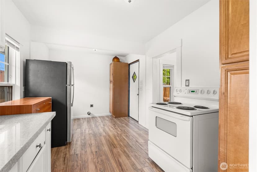 Property photo for 3561 E M Street, Tacoma photo 18
