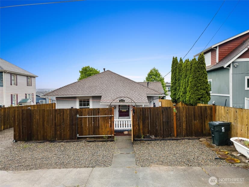Property photo for 3561 E M Street, Tacoma photo 3