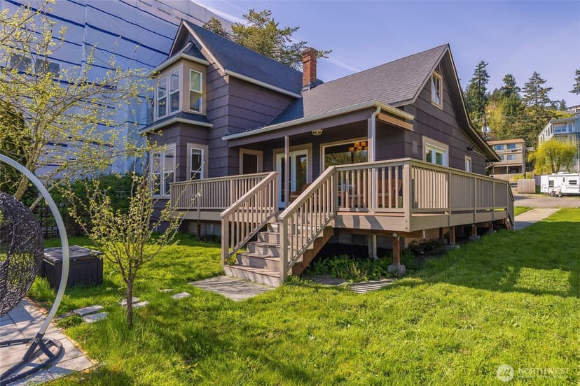 Property photo for 9049 NE Juanita Drive, Kirkland photo 2