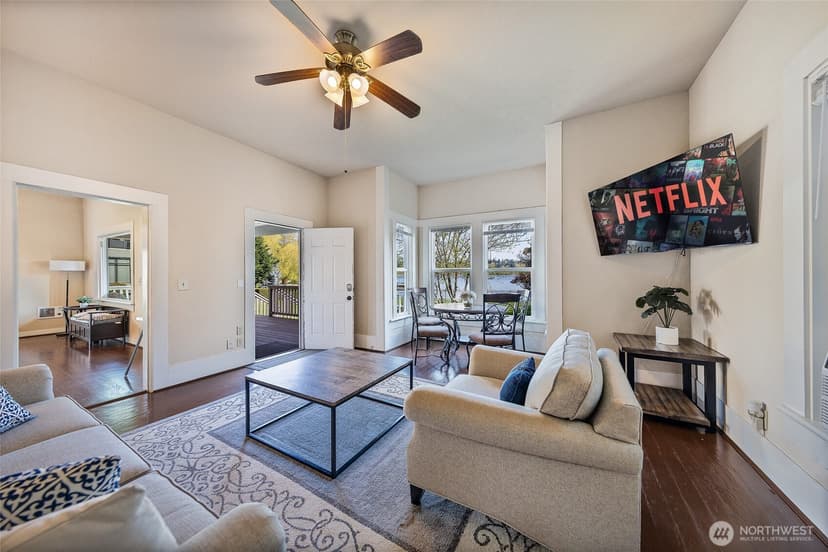 Property photo for 9049 NE Juanita Drive, Kirkland photo 12