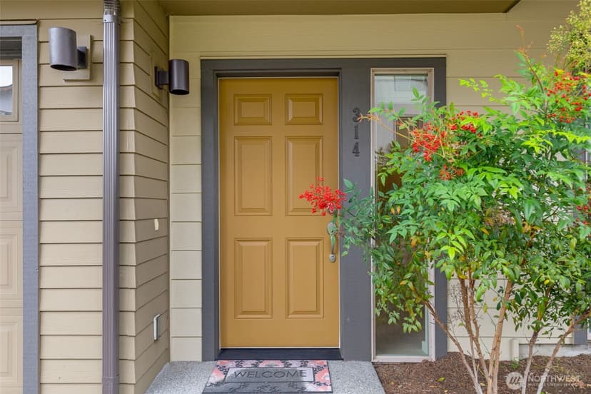 Property photo for 314 Chelan Avenue NE, Renton photo 3