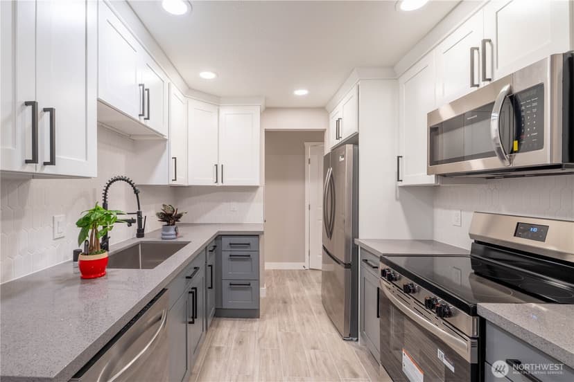 Property photo for 5502 220th Street SW #D 205, Mountlake Terrace