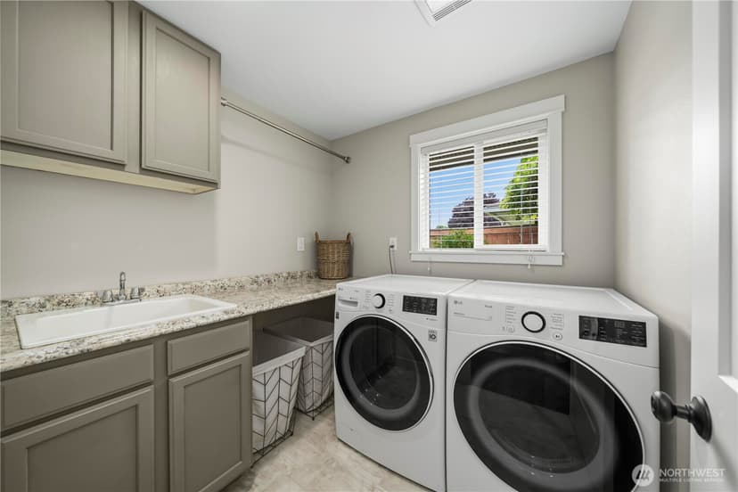 Property photo for 123 McElroy Place, Puyallup photo 17