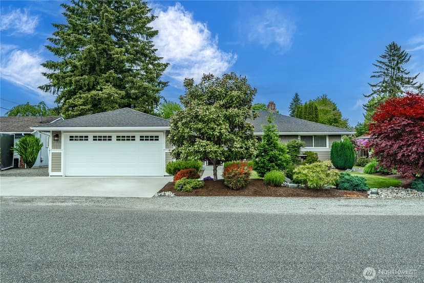 Property photo for 123 McElroy Place, Puyallup