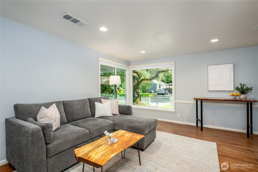 Property photo for 3418 NE 156th Street, Lake Forest Park photo 7