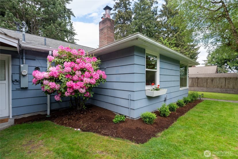 Property photo for 3418 NE 156th Street, Lake Forest Park photo 26