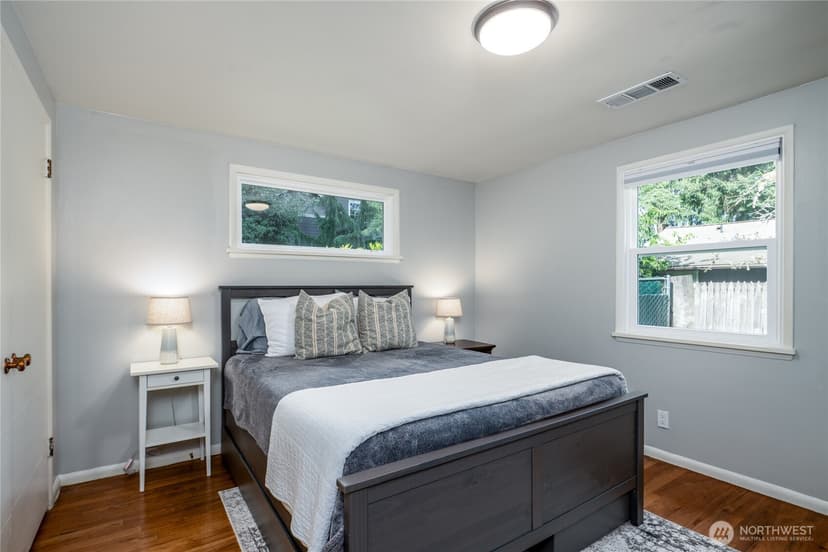 Property photo for 3418 NE 156th Street, Lake Forest Park photo 15