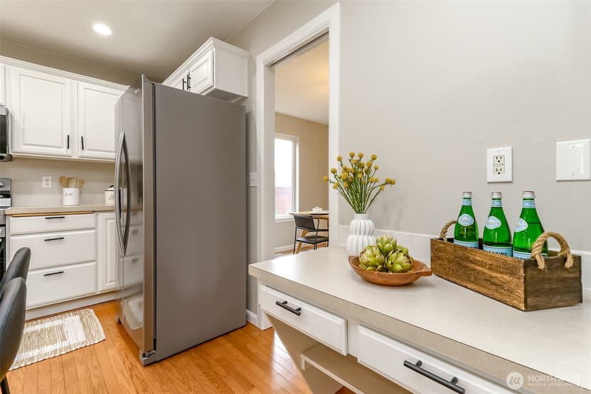 Property photo for 6529 60th Street W, University Place photo 12