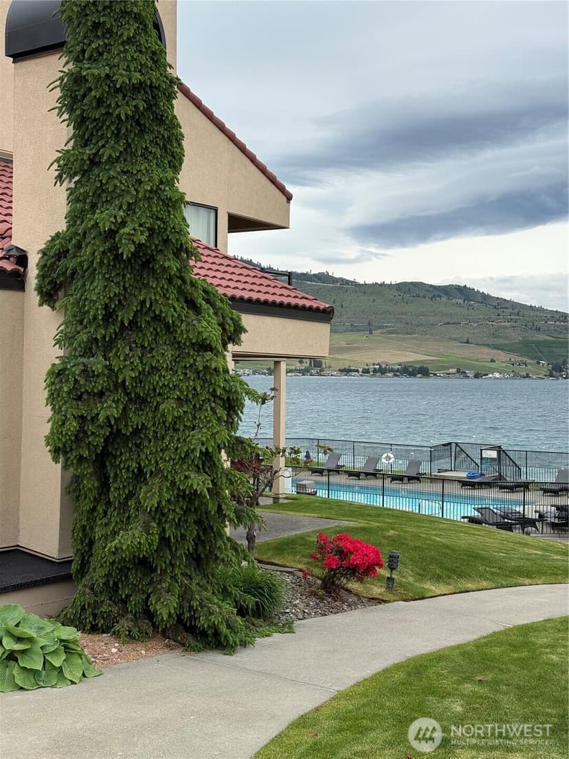 Property photo for 100 Lake Chelan Shores Drive #8-5, Chelan