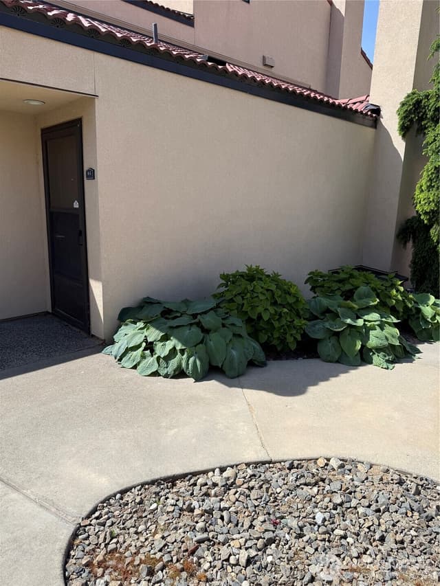 Property photo for 100 Lake Chelan Shores Drive #8-5, Chelan photo 3