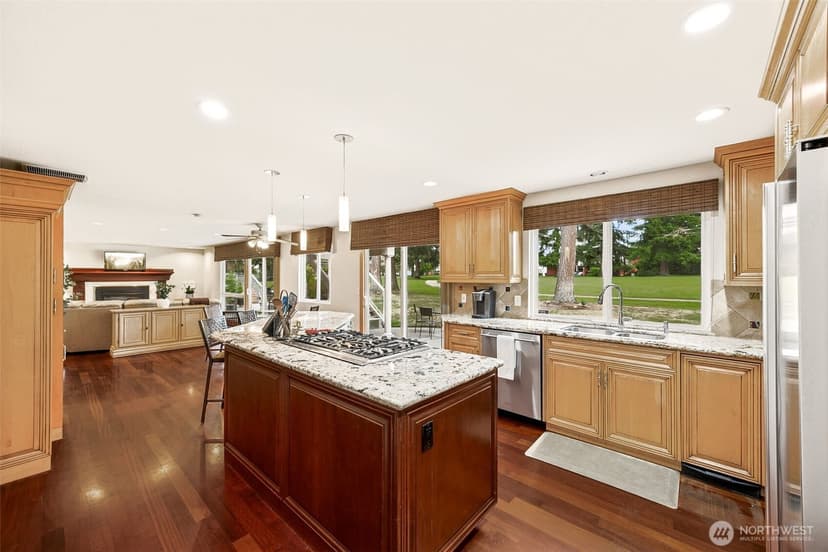 Property photo for 31717 37th Avenue SW, Federal Way photo 8