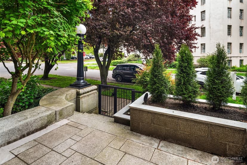 Property photo for 1845 16th Avenue, Seattle photo 36