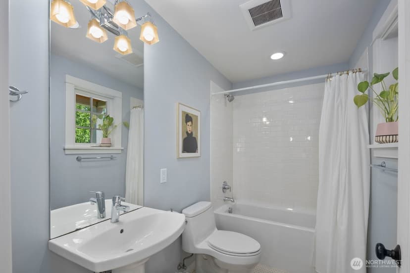 Property photo for 1729 41st Avenue SW, Seattle photo 16